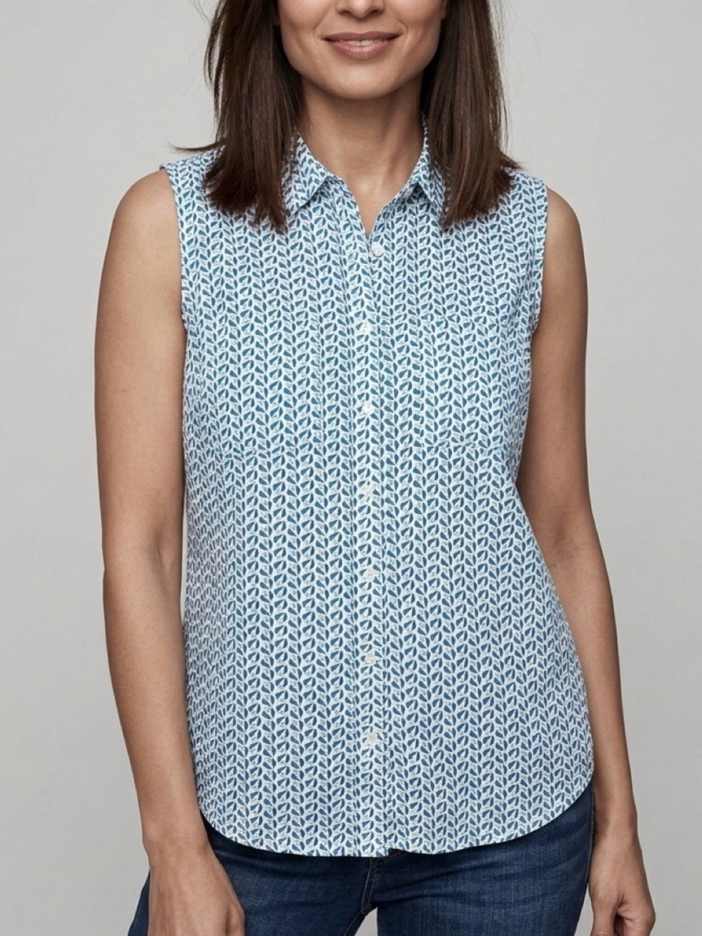 Talbots Blue White Black Geometric Sleeveless Button-Front Top Blouse
